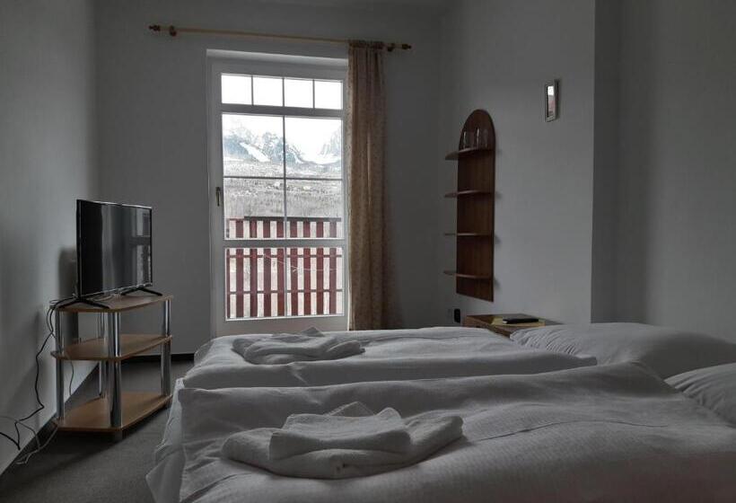 פנסיון Penzión Chata Valaška