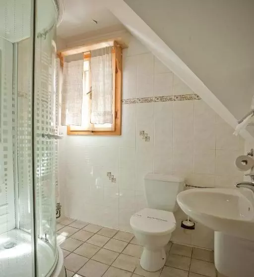 Majatalo Penzión Koliba