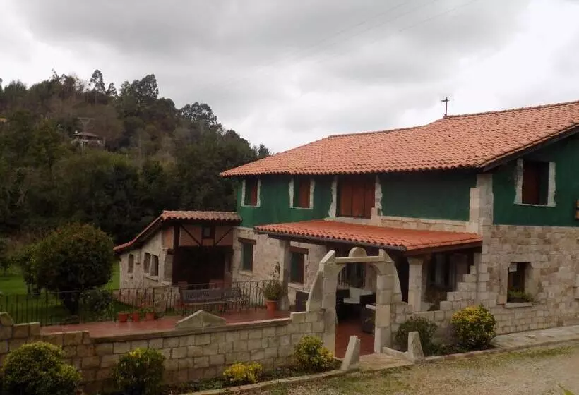 پانسیون Posada La Ceña