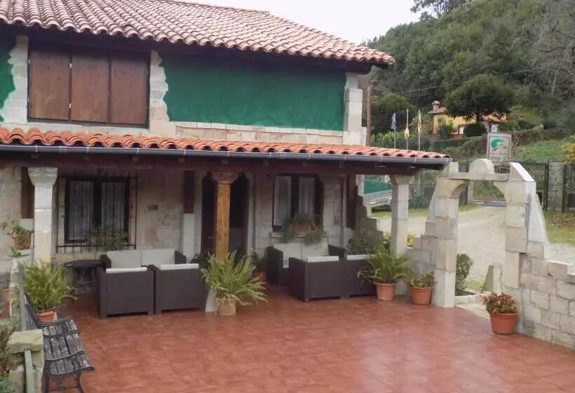 پانسیون Posada La Ceña