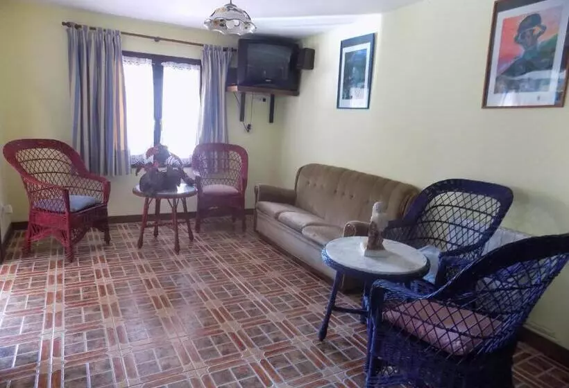 پانسیون Posada La Ceña