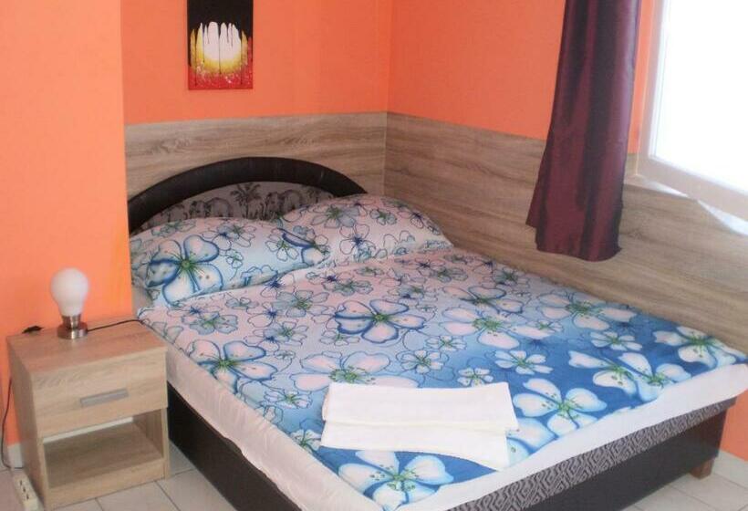 بنسيون Tarr Tímea Apartmanok