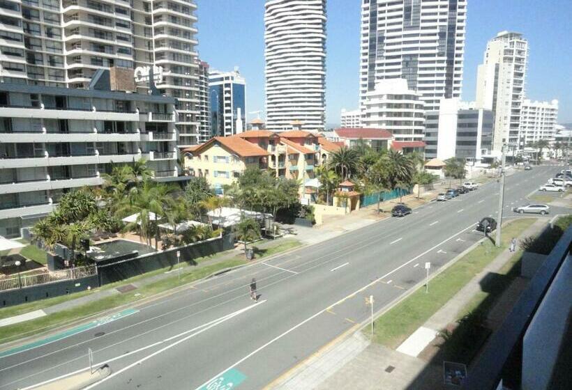 Queensleigh Holiday Apartments