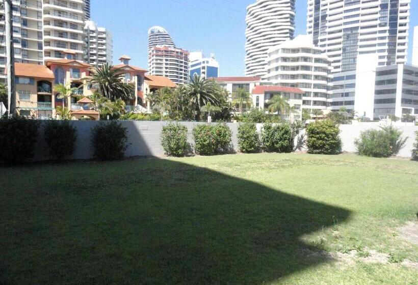 Queensleigh Holiday Apartments