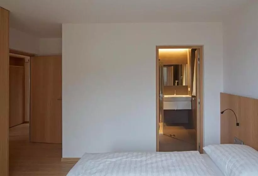Residence Larciunei