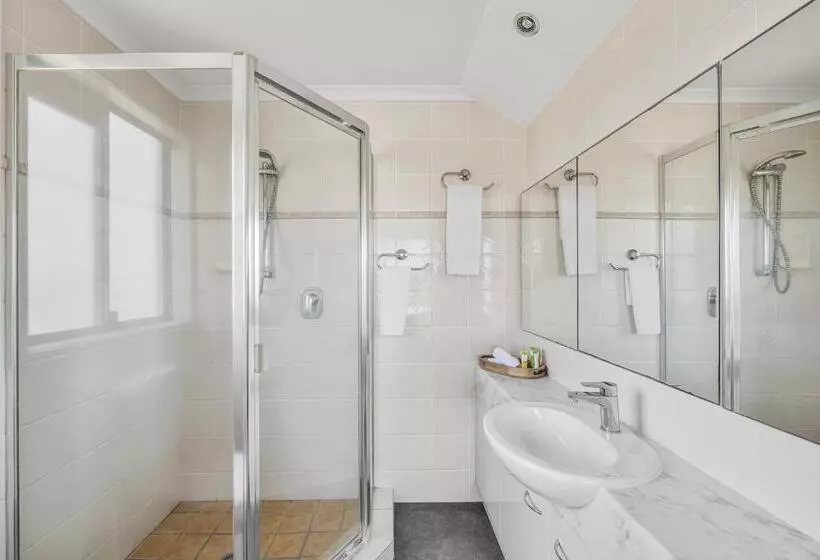 Sunshine Towers Boutique Apartments