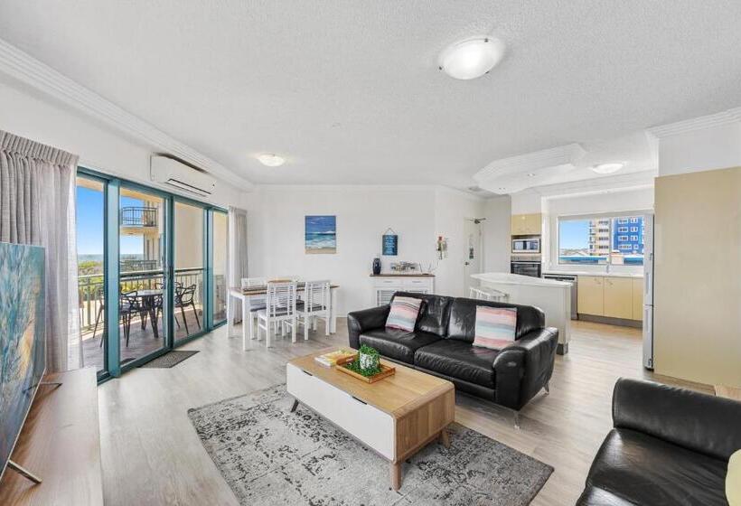 Sunshine Towers Boutique Apartments