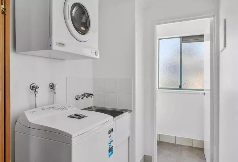 Sunshine Towers Boutique Apartments