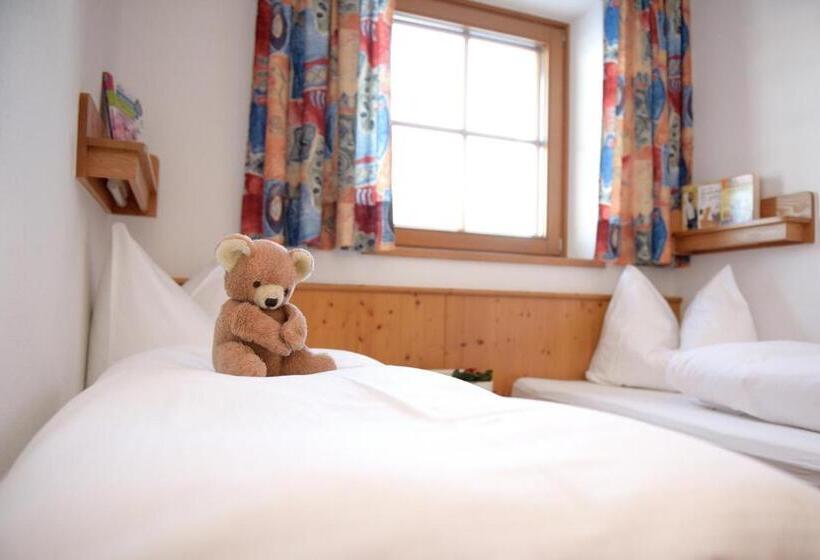 ホテル Hattlerhof