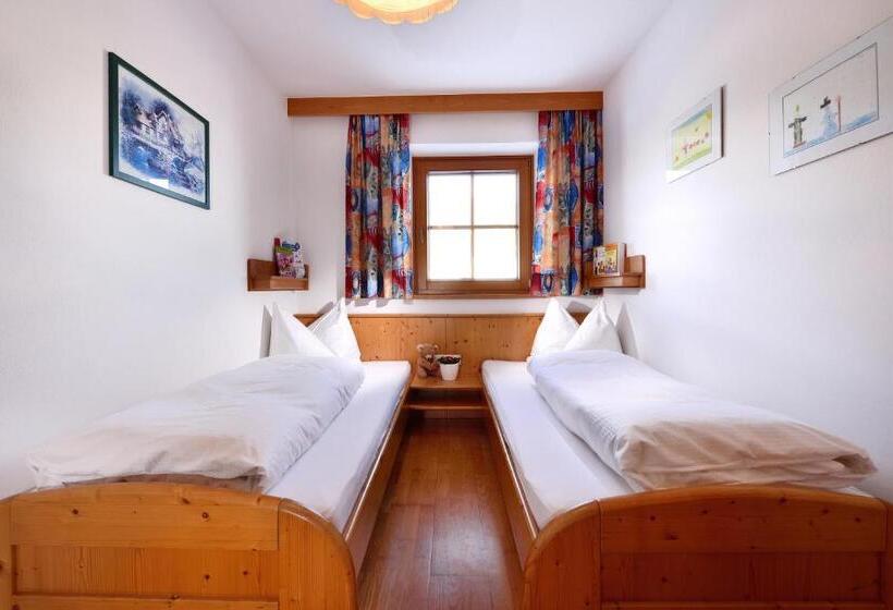 ホテル Hattlerhof