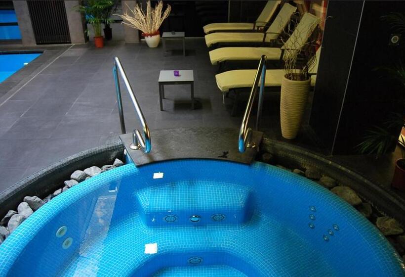 Luxury Downtown Apartments