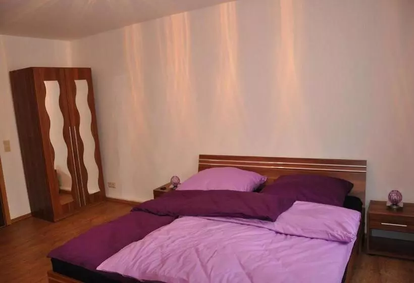 Majatalo Gästezimmer Michelangelo