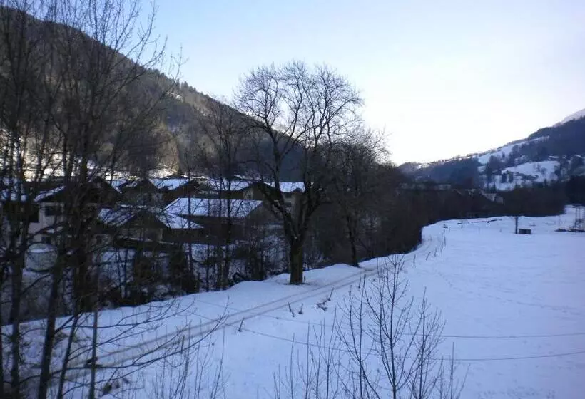 ペンション Gîte Les Mésanges