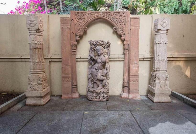 ペンション Hanu Reddy Residences Wallace Garden