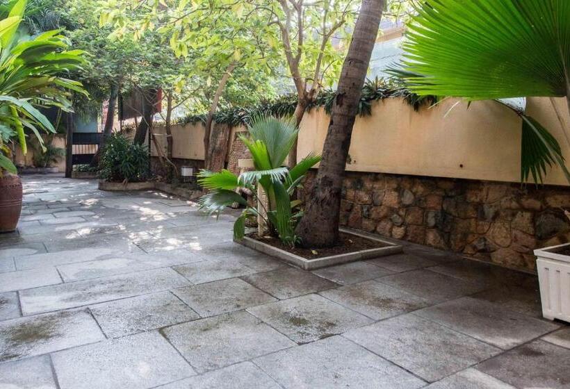 ペンション Hanu Reddy Residences Wallace Garden