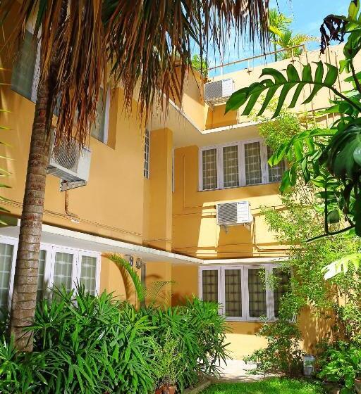 ペンション Hanu Reddy Residences Wallace Garden