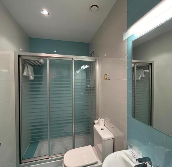 ペンション Hostal Aralar