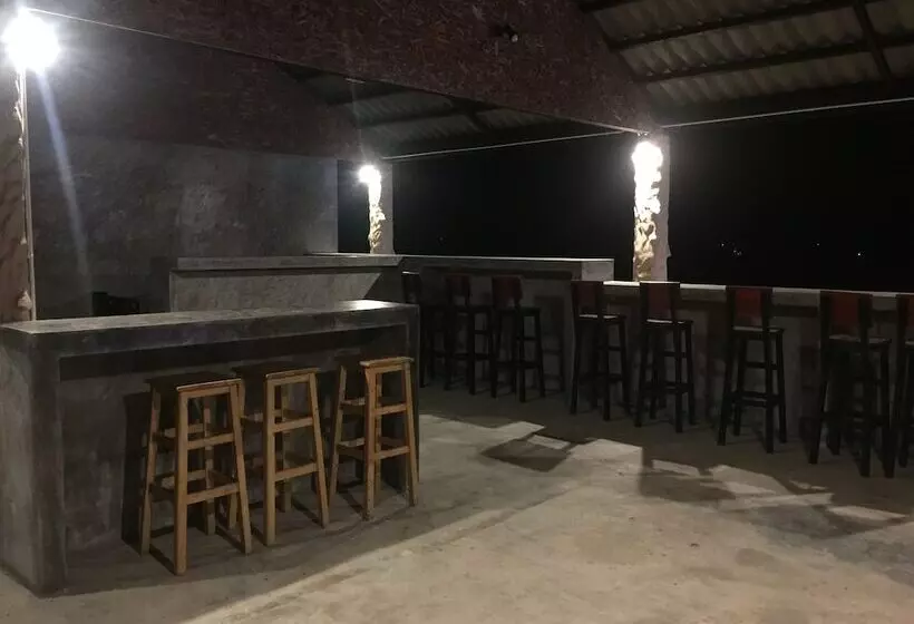 ペンション Nirvana Guesthouse & Hostel