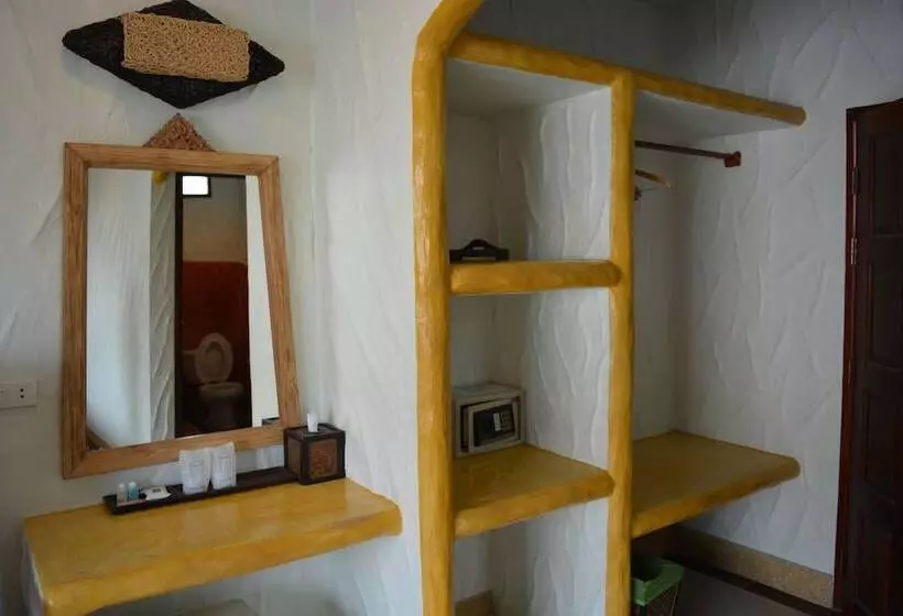 ペンション Nirvana Guesthouse & Hostel