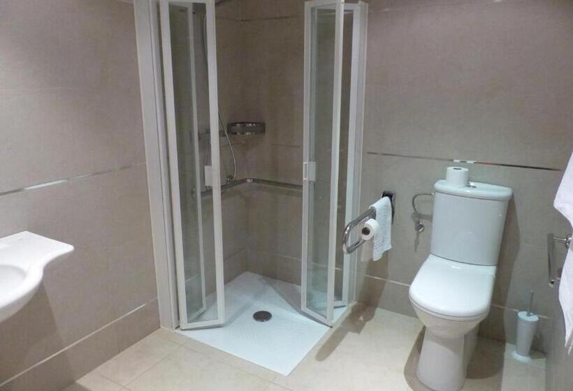 بنسيون Pr Casa Savi