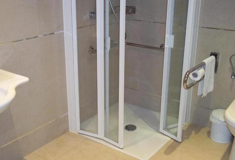 بنسيون Pr Casa Savi