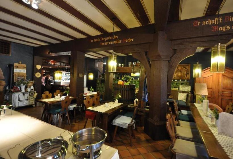 بنسيون Schmuckkastchen