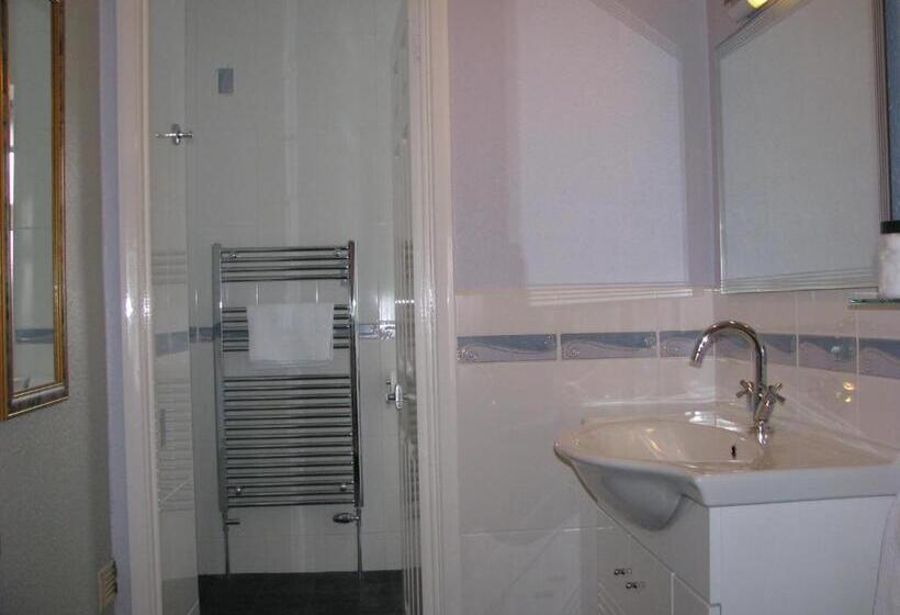 بنسيون The Burleigh