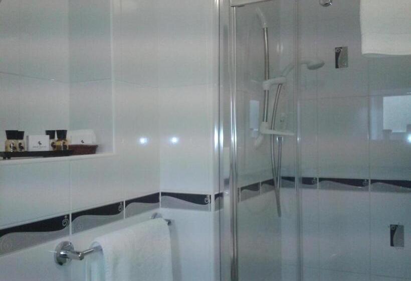 بنسيون The Burleigh