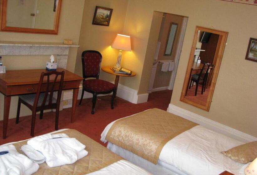 بنسيون The Burleigh