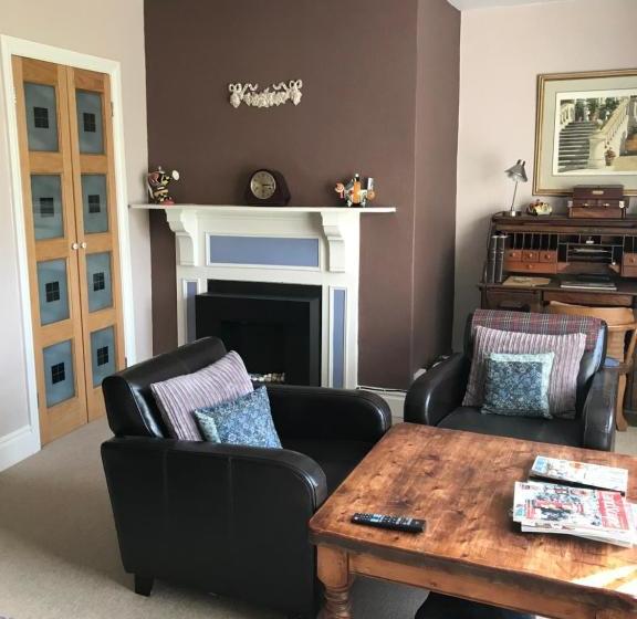 旅馆 The Clytha Arms