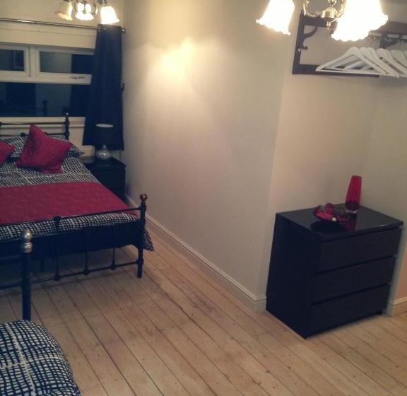 호스텔 The Golden Lion