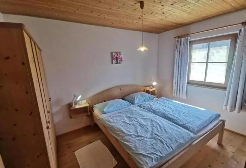 ベッドアンドブレックファースト Garni Tschutscherhof