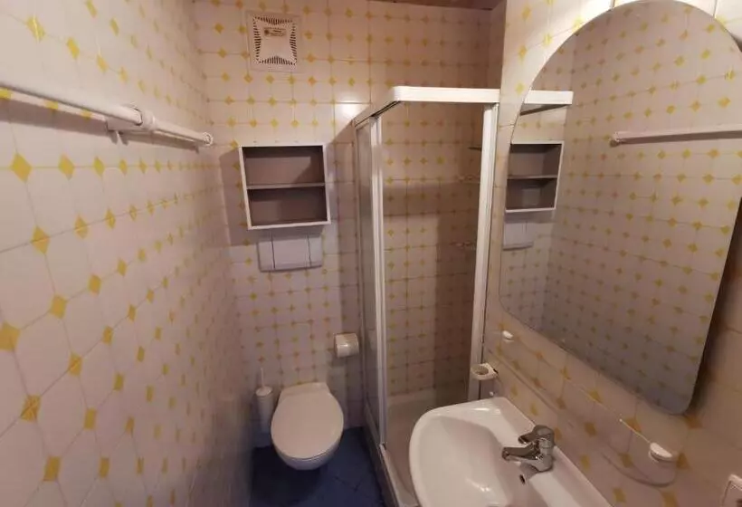 ベッドアンドブレックファースト Garni Tschutscherhof