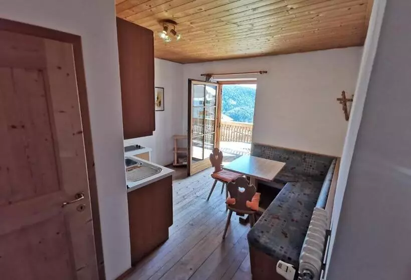 ベッドアンドブレックファースト Garni Tschutscherhof