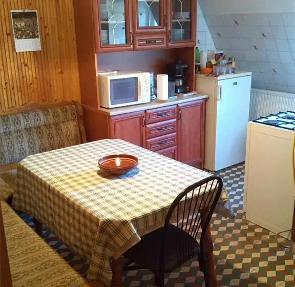 پانسیون Alpesi Vendégház