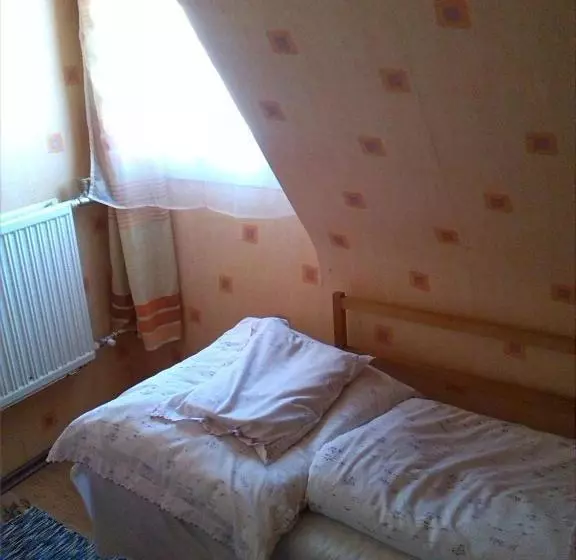 پانسیون Alpesi Vendégház
