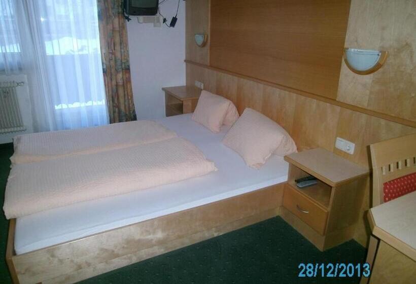 بنسيون Gästehaus Hirschenhof