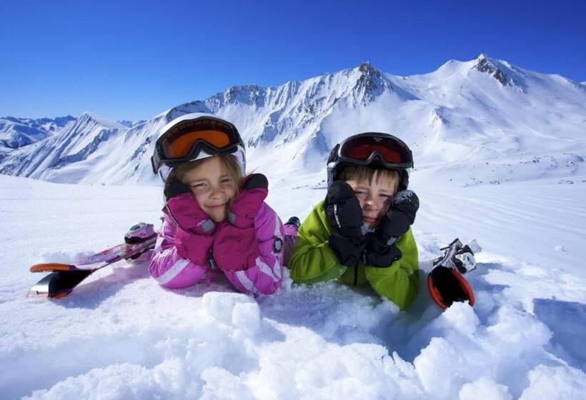 پانسیون Haus Romantika