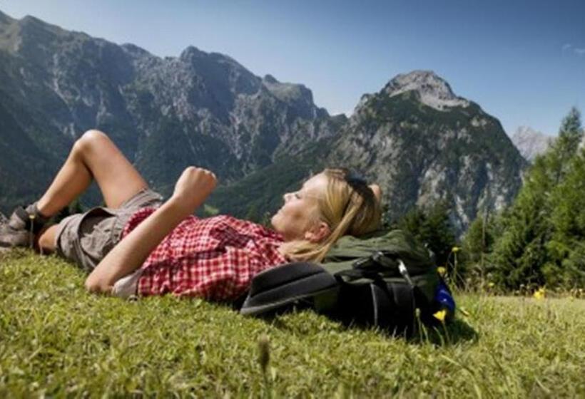 پانسیون Haus Romantika