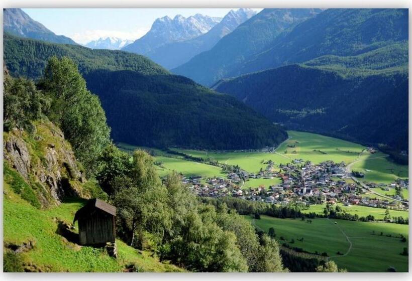 پانسیون Haus Romantika