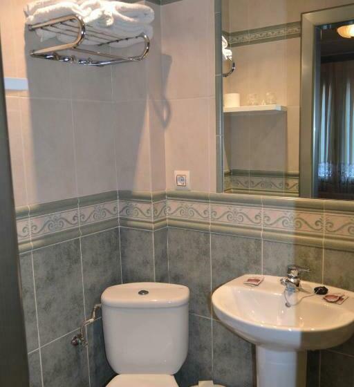 פנסיון Hostal Arévacos