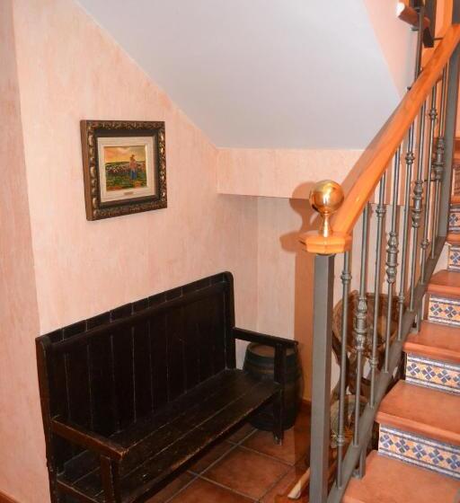 פנסיון Hostal Arévacos