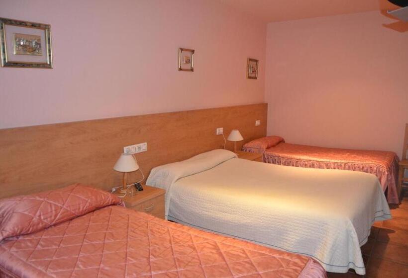 פנסיון Hostal Arévacos