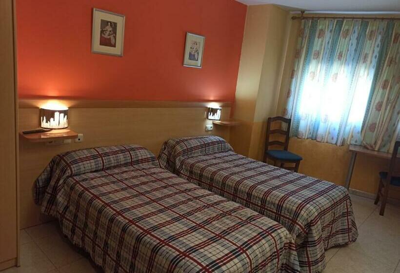 بنسيون Hostal Restaurante Baraka