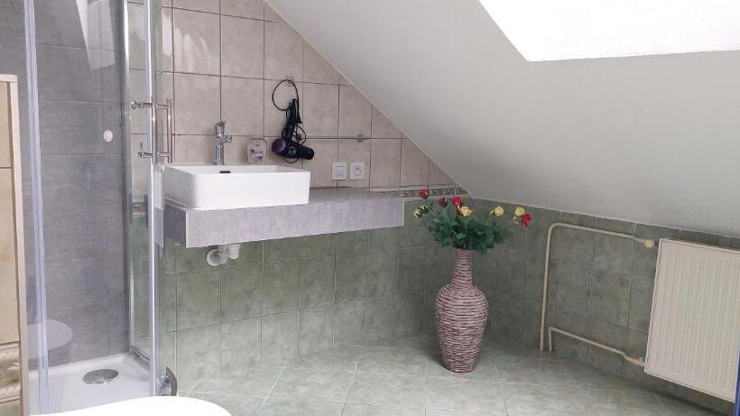 Pansiyon Penzion U šelongů