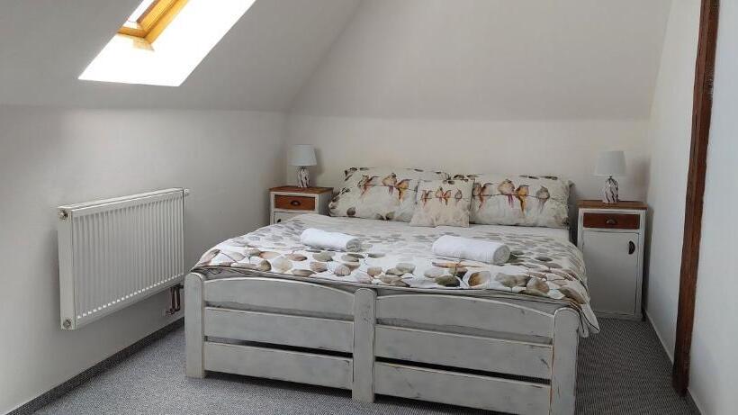 Pansiyon Penzion U šelongů