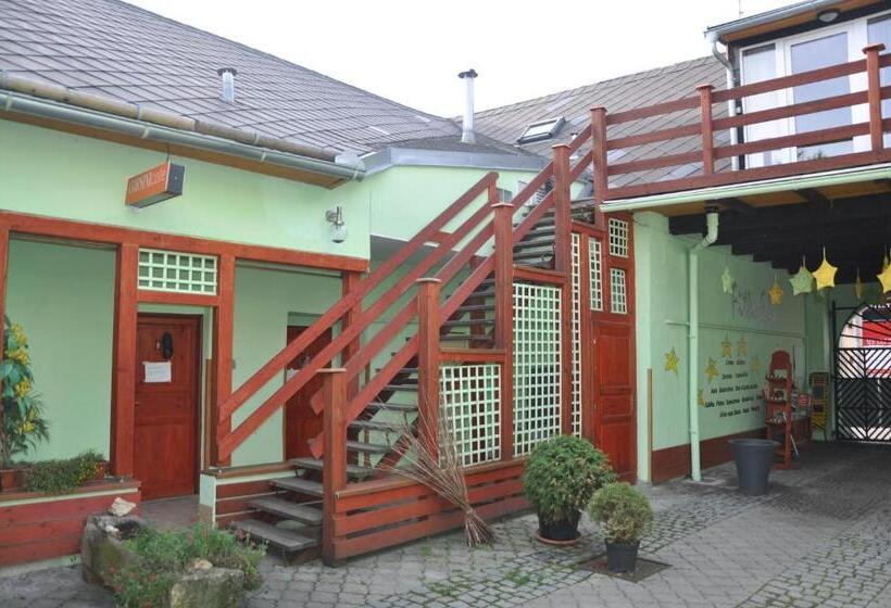 Pansiyon Penzion U šelongů