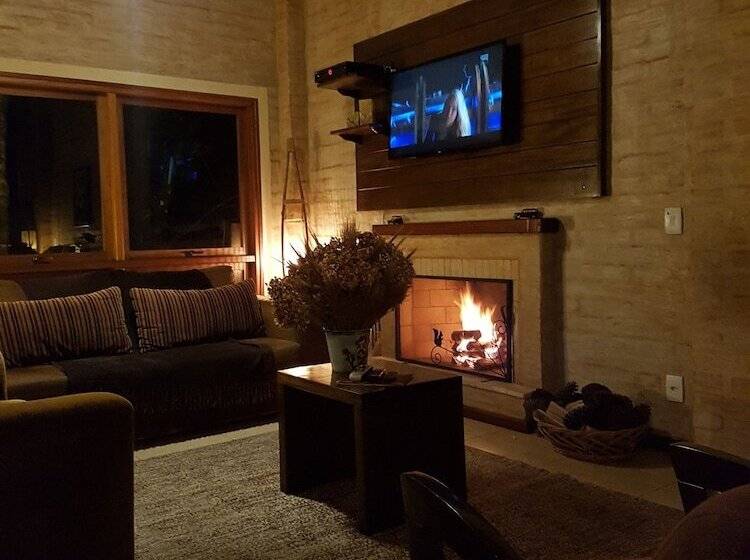 Pensionat Pousada Bucaneve