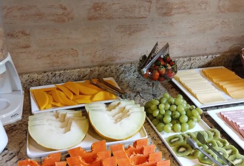 פנסיון Pousada Bucaneve