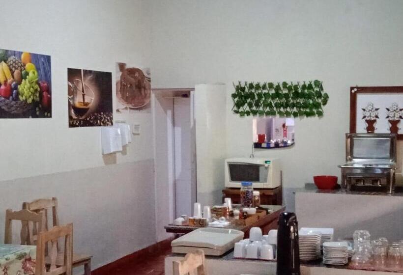 پانسیون Pousada Diamante